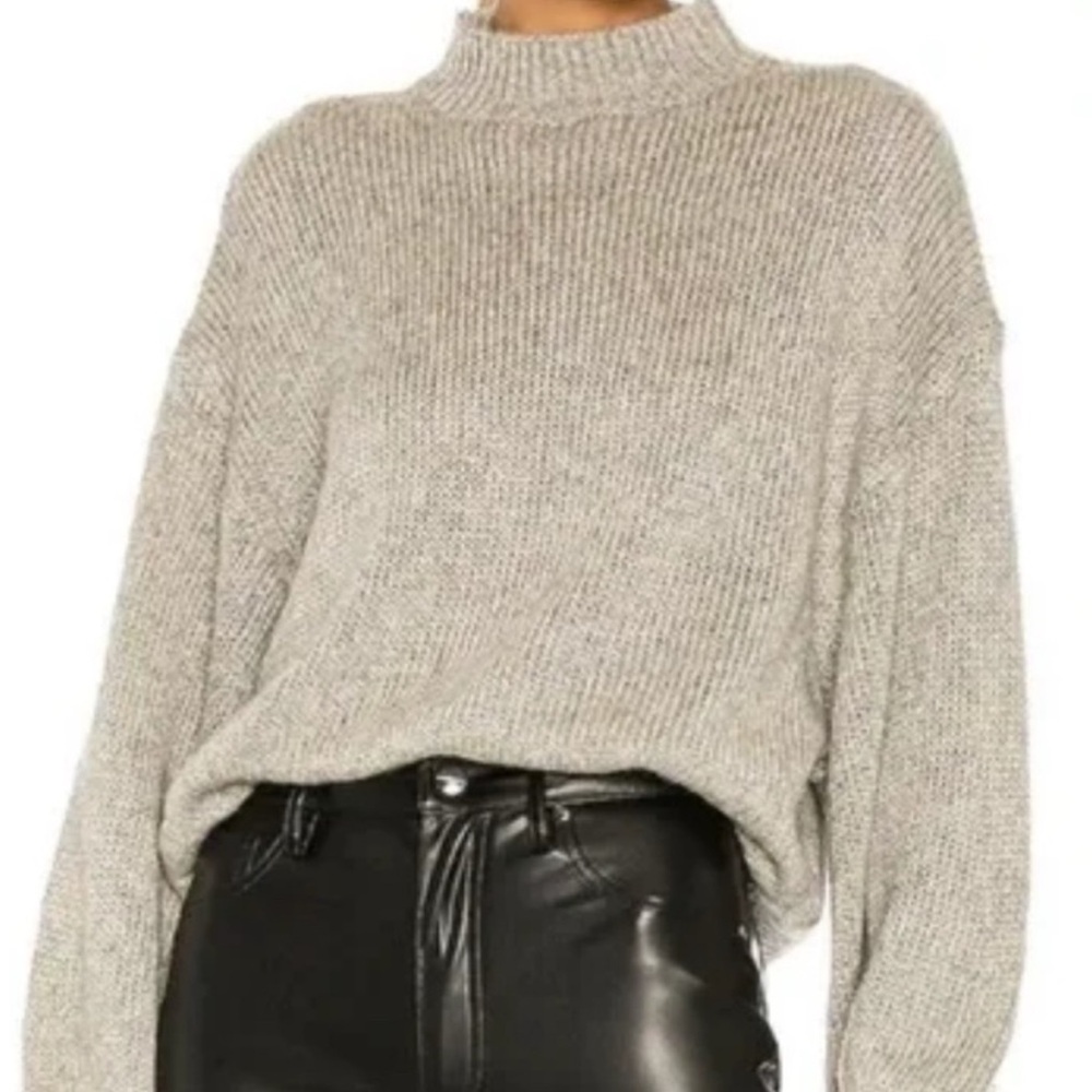 Steve Madden Silver Thread Turtleneck Sweater Gray Size Small BB Dakota